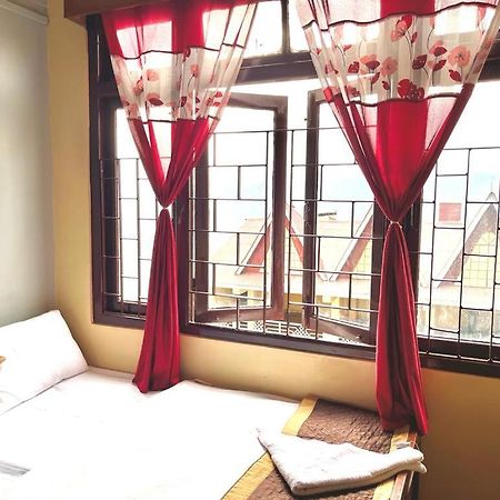 Hotel Red Rose Gangtok Exteriör bild